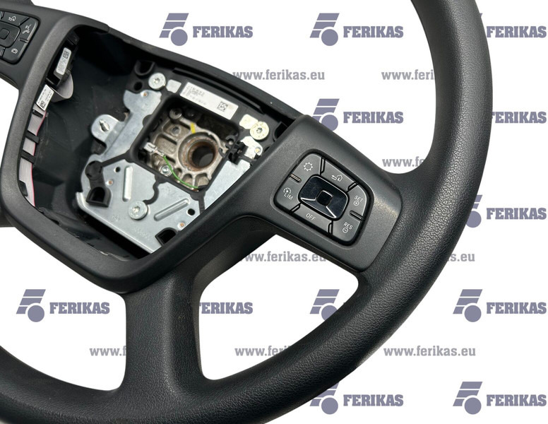 Mercedes-Benz steering wheel - 方向盘 适用于 卡车:图3 Mercedes-Benz steering wheel - 方向盘 适用于 卡车:图3