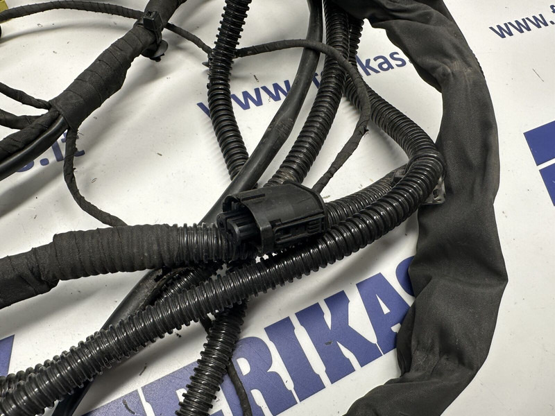 Mercedes-Benz xenon headlights wires set - 前照灯 适用于 卡车:图2 Mercedes-Benz xenon headlights wires set - 前照灯 适用于 卡车:图2