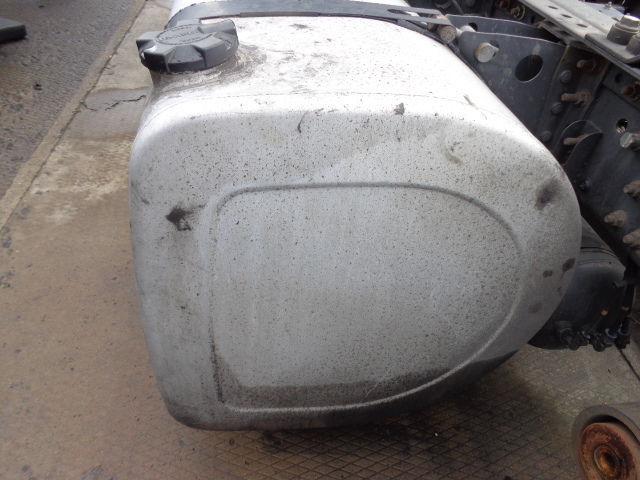 Renault / Volvo Complete aluminum fuel tank new or used 690L - 175cm, wi - 燃料箱 适用于 卡车:图3 Renault / Volvo Complete aluminum fuel tank new or used 690L - 175cm, wi - 燃料箱 适用于 卡车:图3