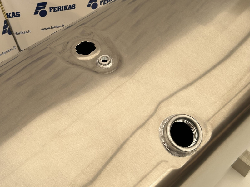 Scania New aluminum fuel tank 485L - 燃料箱 适用于 卡车:图4 Scania New aluminum fuel tank 485L - 燃料箱 适用于 卡车:图4