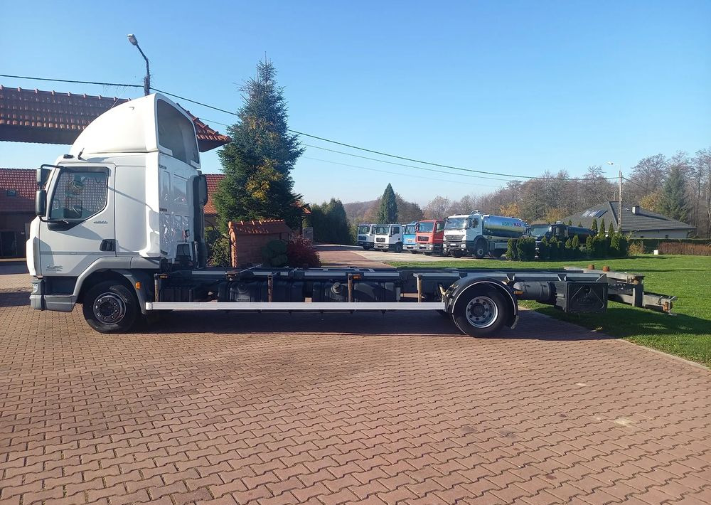 DAF 45 - 集装箱运输车/ 可拆卸车身的卡车:图3 DAF 45 - 集装箱运输车/ 可拆卸车身的卡车:图3