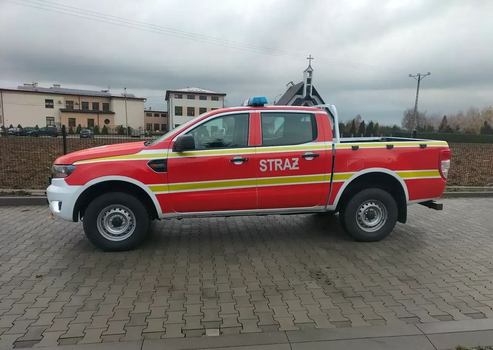 Ford Ranger 4x4 2.0 TDCI Straż strażacki pożarniczy ratowniczy pickup (Amarok, Navara, L200, Hilux) - 皮卡车:图1 Ford Ranger 4x4 2.0 TDCI Straż strażacki pożarniczy ratowniczy pickup (Amarok, Navara, L200, Hilux) - 皮卡车:图1