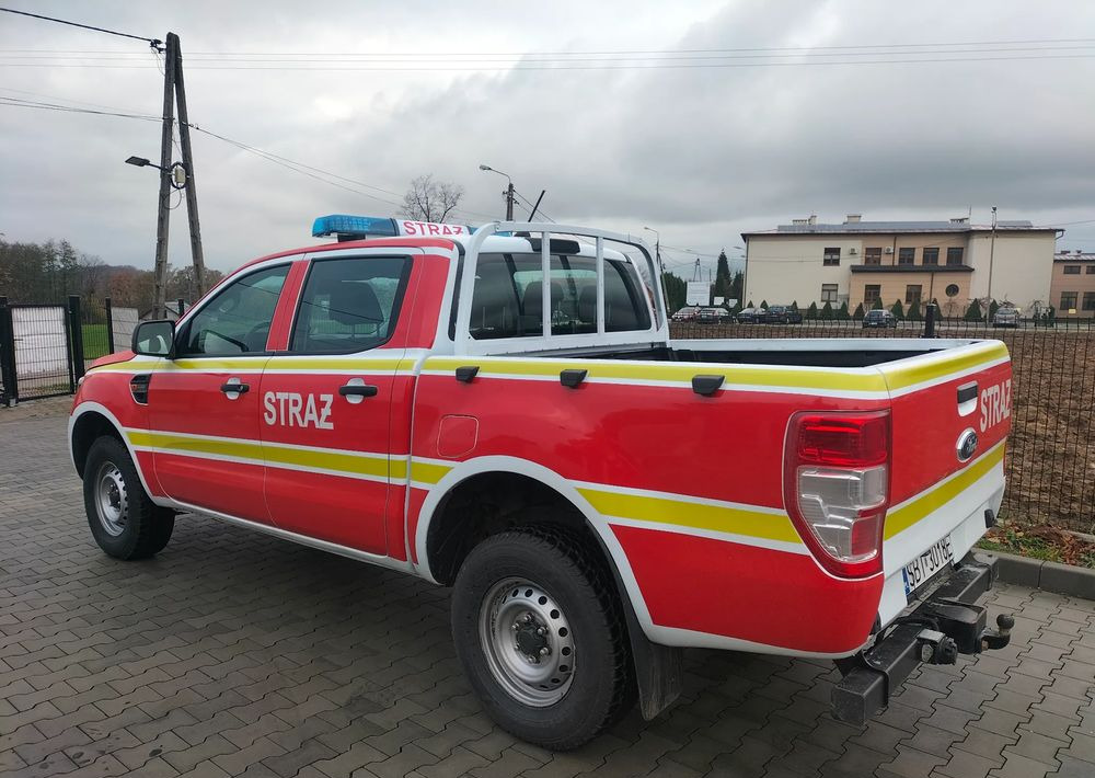 Ford Ranger 4x4 2.0 TDCI Straż strażacki pożarniczy ratowniczy pickup (Amarok, Navara, L200, Hilux) - 皮卡车:图2 Ford Ranger 4x4 2.0 TDCI Straż strażacki pożarniczy ratowniczy pickup (Amarok, Navara, L200, Hilux) - 皮卡车:图2