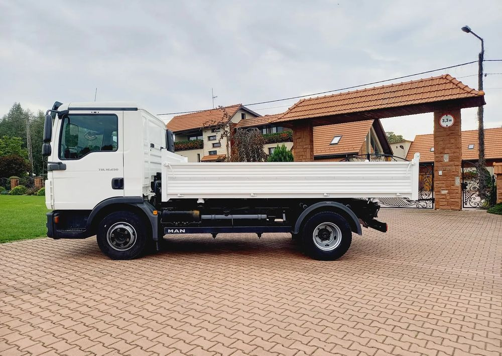 MAN TGL 12 250 EURO 5 !!! BLOKADA MOSTU !!!! - 翻斗车:图5 MAN TGL 12 250 EURO 5 !!! BLOKADA MOSTU !!!! - 翻斗车:图5