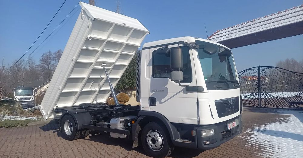 MAN TGL 12 250 EURO 6 - 翻斗车:图1 MAN TGL 12 250 EURO 6 - 翻斗车:图1