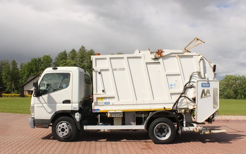 Mitsubishi CANTER 7C15 - 垃圾车:图3 Mitsubishi CANTER 7C15 - 垃圾车:图3