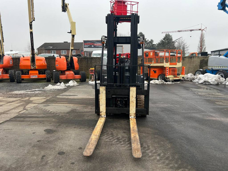 Doosan B50X5 5T 6m Triplex non-marking (1840) - 电动叉车:图4 Doosan B50X5 5T 6m Triplex non-marking (1840) - 电动叉车:图4