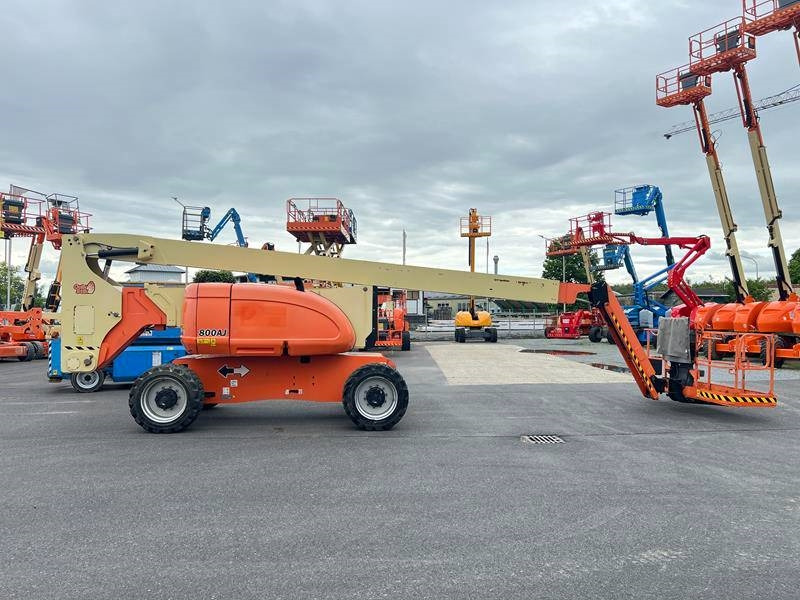 JLG 800AJ diesel 4x4 26m (1787) - 铰接臂:图2 JLG 800AJ diesel 4x4 26m (1787) - 铰接臂:图2