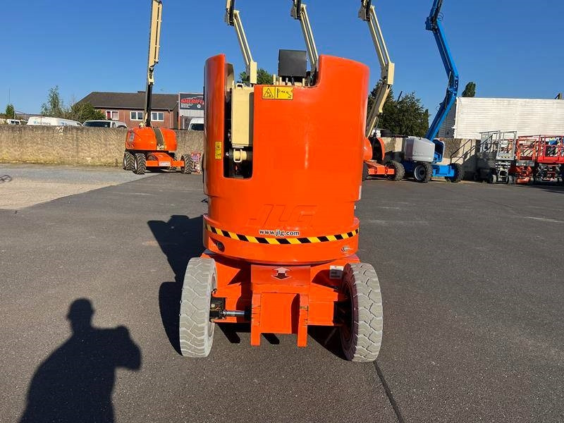 JLG E300 AJP elektro 11m (1791) - 铰接臂:图3 JLG E300 AJP elektro 11m (1791) - 铰接臂:图3