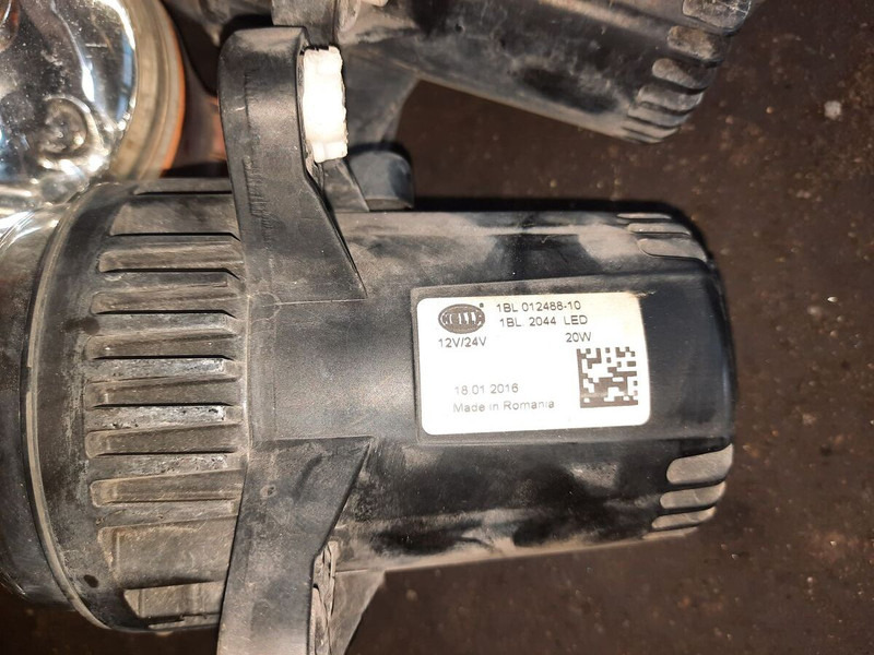 MAN . Скания . Вольво. Неоплан. - 前照灯:图3 MAN . Скания . Вольво. Неоплан. - 前照灯:图3