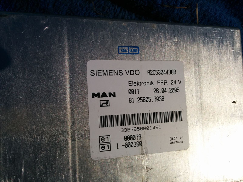 MAN VDO A2C53044389 . 81.25805.7038 .412.413.1.2. - ECU:图1 MAN VDO A2C53044389 . 81.25805.7038 .412.413.1.2. - ECU:图1