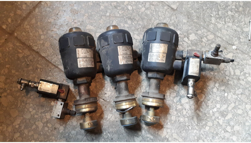 Scania B12 - 电缆/ 线束:图3 Scania B12 - 电缆/ 线束:图3