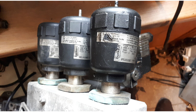 Scania B12 - 电缆/ 线束:图2 Scania B12 - 电缆/ 线束:图2