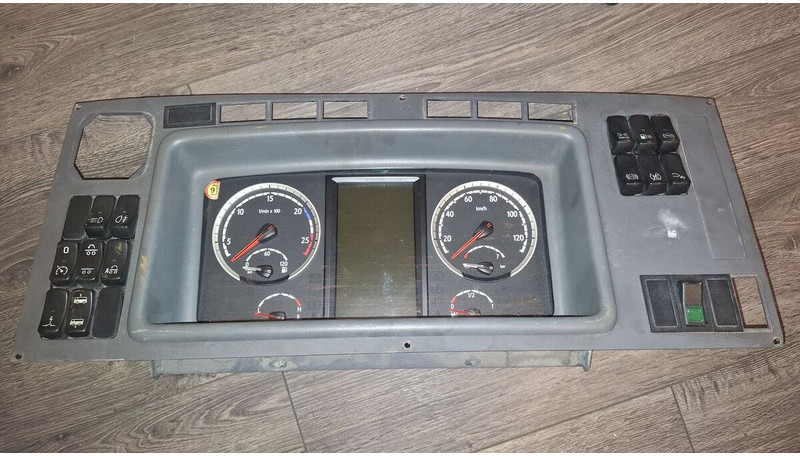 Scania МАН .Ивеко. Вольво. Рено. - 仪表板:图1 Scania МАН .Ивеко. Вольво. Рено. - 仪表板:图1