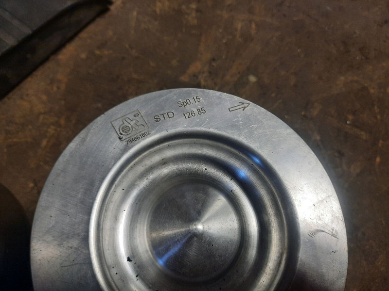 Scania - 发动机及其零件:图4 Scania - 发动机及其零件:图4