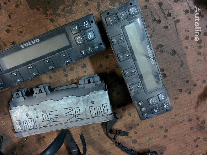 Volvo 20815236-P04. 70327101. 2054900 . 20744283-01. 3192577. 20815236 - ECU:图1 Volvo 20815236-P04. 70327101. 2054900 . 20744283-01. 3192577. 20815236 - ECU:图1