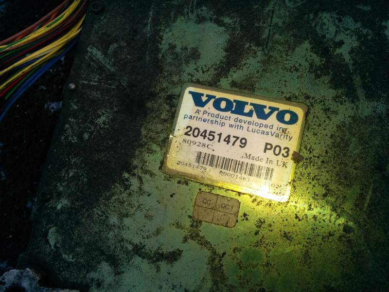 Volvo 20995091 P02. 20577136 P02 20582962 P05. - ECU:图2 Volvo 20995091 P02. 20577136 P02 20582962 P05. - ECU:图2