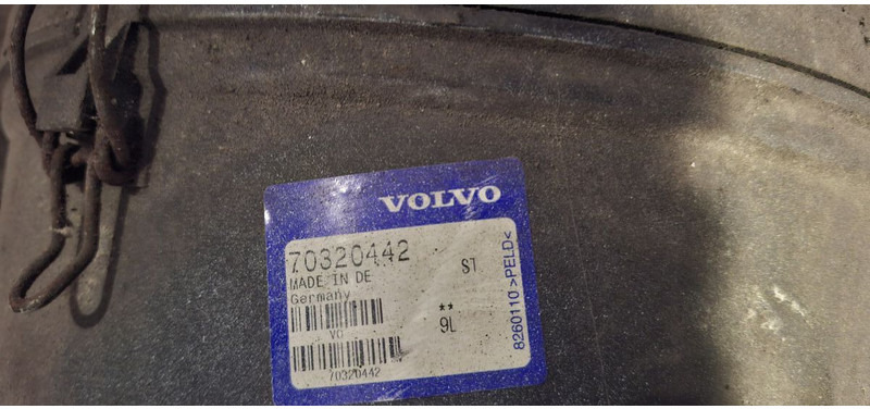 Volvo B12 - 进气系统:图4 Volvo B12 - 进气系统:图4