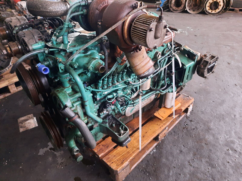Volvo D7C-310 EC99 - 发动机:图1 Volvo D7C-310 EC99 - 发动机:图1