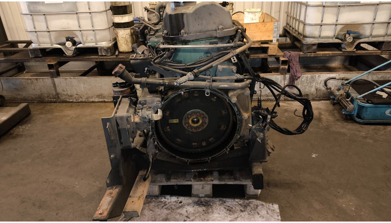 Volvo D9B380/ D9B-360 .G9A-300 D9B310. D9A.-340 - 发动机:图3 Volvo D9B380/ D9B-360 .G9A-300 D9B310. D9A.-340 - 发动机:图3