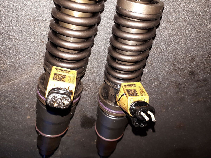 Volvo DCOOBF / Scania / D10a. D7a . D7C - 燃料过滤器:图2 Volvo DCOOBF / Scania / D10a. D7a . D7C - 燃料过滤器:图2