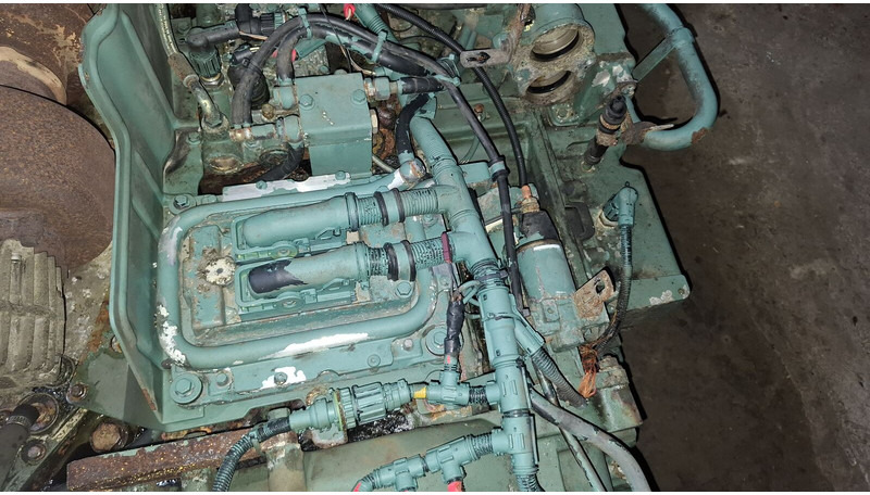 Volvo DH12D 420EC01. DH12E340EC06 . - 发动机:图3 Volvo DH12D 420EC01. DH12E340EC06 . - 发动机:图3