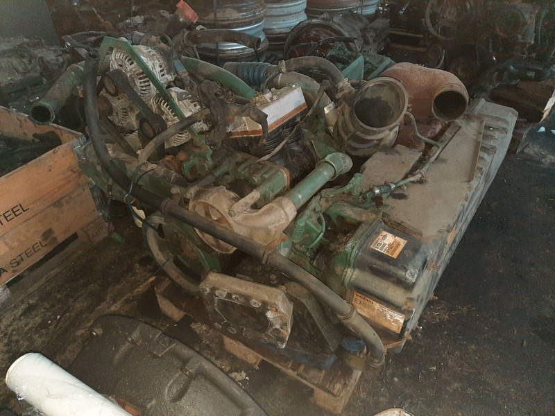 Volvo DH12E340EC06 . DH12D 340. - 发动机:图4 Volvo DH12E340EC06 . DH12D 340. - 发动机:图4