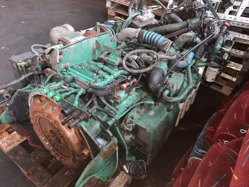 Volvo DH12E340EC06 . DH12D 340. - 发动机:图2 Volvo DH12E340EC06 . DH12D 340. - 发动机:图2