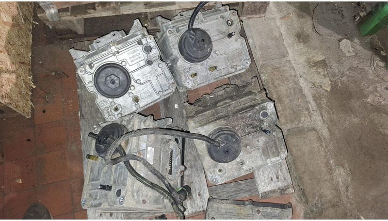 Volvo Помпа подкачки АБЛУ Б12 с подкачкой - 燃料过滤器:图4 Volvo Помпа подкачки АБЛУ Б12 с подкачкой - 燃料过滤器:图4