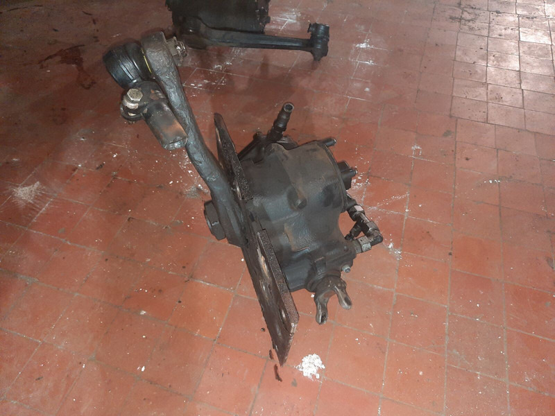 Volvo Scania Irizar. MAN. - 转向装置:图4 Volvo Scania Irizar. MAN. - 转向装置:图4