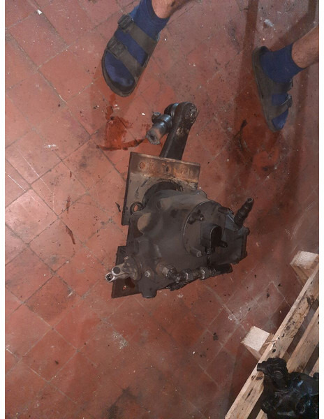 Volvo Scania Irizar. MAN. - 转向装置:图5 Volvo Scania Irizar. MAN. - 转向装置:图5