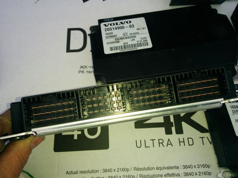 Volvo Siemts VDO 20514900-03 20569213-P03. 20744283-01. 20865208-02. - ECU:图5 Volvo Siemts VDO 20514900-03 20569213-P03. 20744283-01. 20865208-02. - ECU:图5