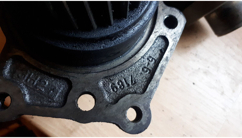 Volvo привода шкивов ремней и топливного насоса - 曲轴:图5 Volvo привода шкивов ремней и топливного насоса - 曲轴:图5