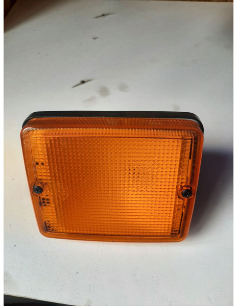 Volvo - 转向灯:图5 Volvo - 转向灯:图5