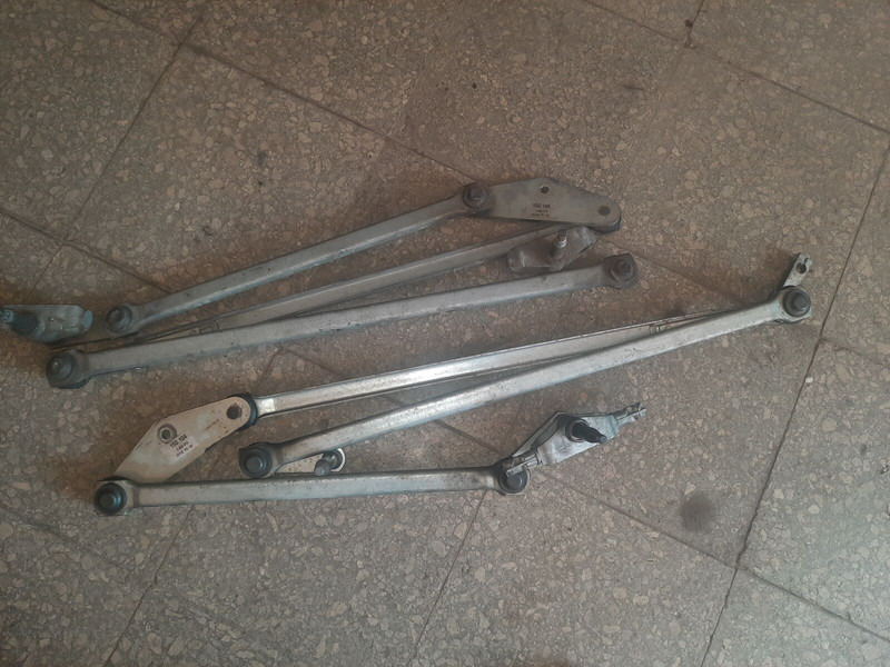 Volvo - 雨刮器:图1 Volvo - 雨刮器:图1