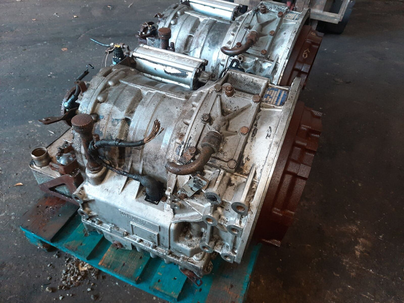 ZF 6HP604C .6HP502C. 6HP552C .6HP602C. 6HP592C. 6HP504C .6HP604C. 6 - 变速箱:图2 ZF 6HP604C .6HP502C. 6HP552C .6HP602C. 6HP592C. 6HP504C .6HP604C. 6 - 变速箱:图2