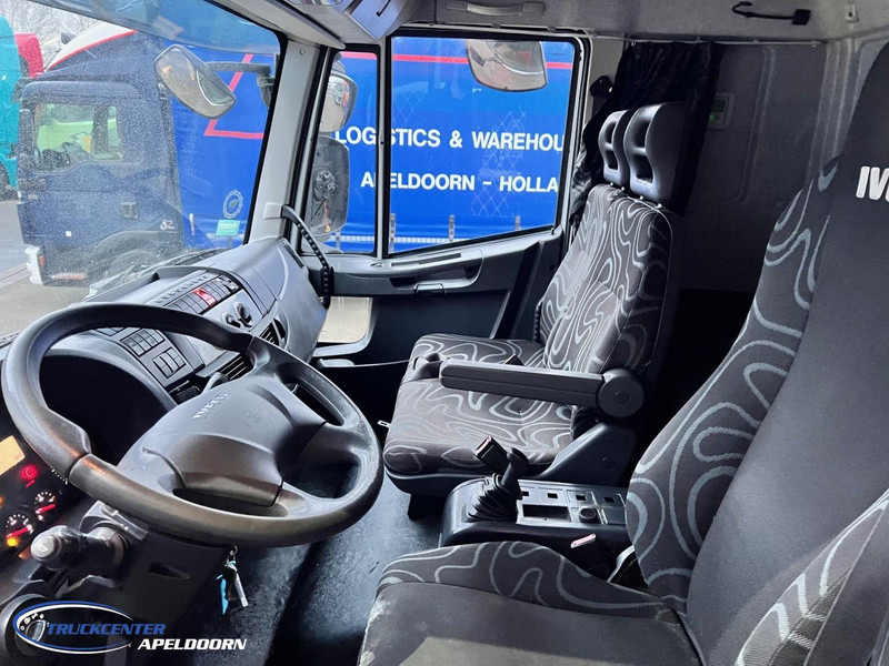 Iveco Eurocargo 150E28 175.650 km, AC, 3 Stoelen, 2000 kg lift, 6 Cilinder - 厢式卡车:图5 Iveco Eurocargo 150E28 175.650 km, AC, 3 Stoelen, 2000 kg lift, 6 Cilinder - 厢式卡车:图5