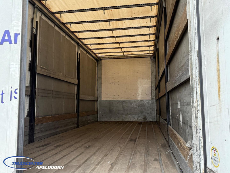 Volvo FM Schuifdak, Laadklep, Globetrotter - 侧帘卡车:图5 Volvo FM Schuifdak, Laadklep, Globetrotter - 侧帘卡车:图5