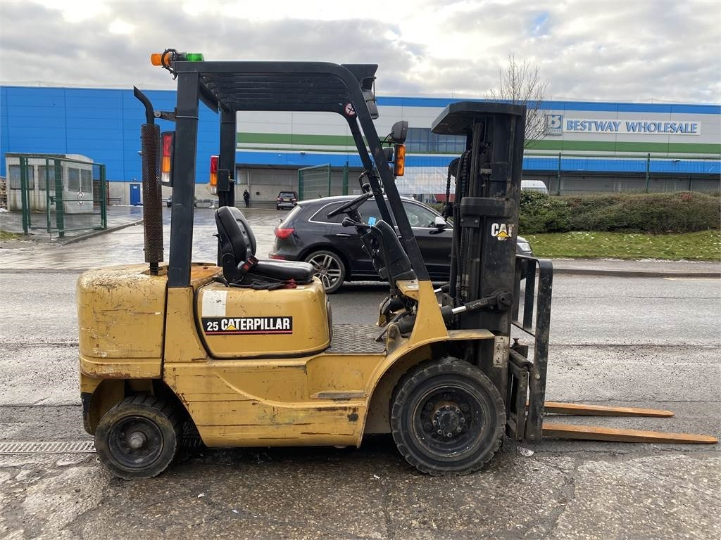 CAT DP25K  - 柴油叉车:图2 CAT DP25K  - 柴油叉车:图2