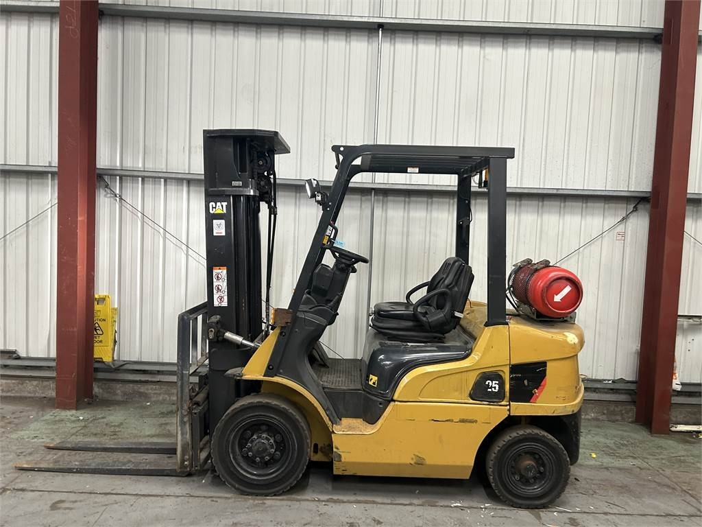CAT GP25NT - 液化石油气叉车:图1 CAT GP25NT - 液化石油气叉车:图1