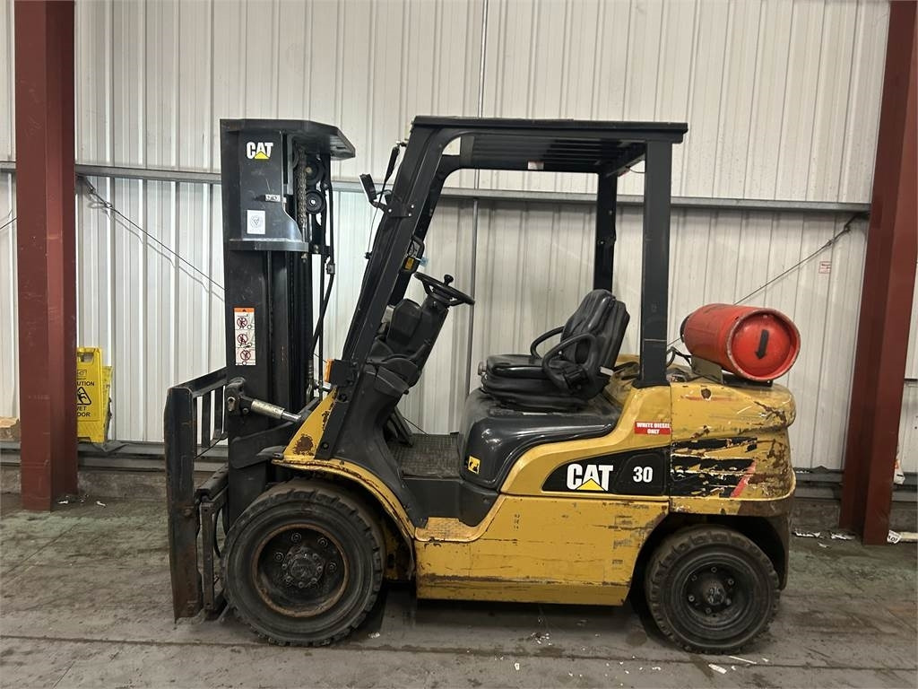 CAT GP30NT - 液化石油气叉车:图1 CAT GP30NT - 液化石油气叉车:图1