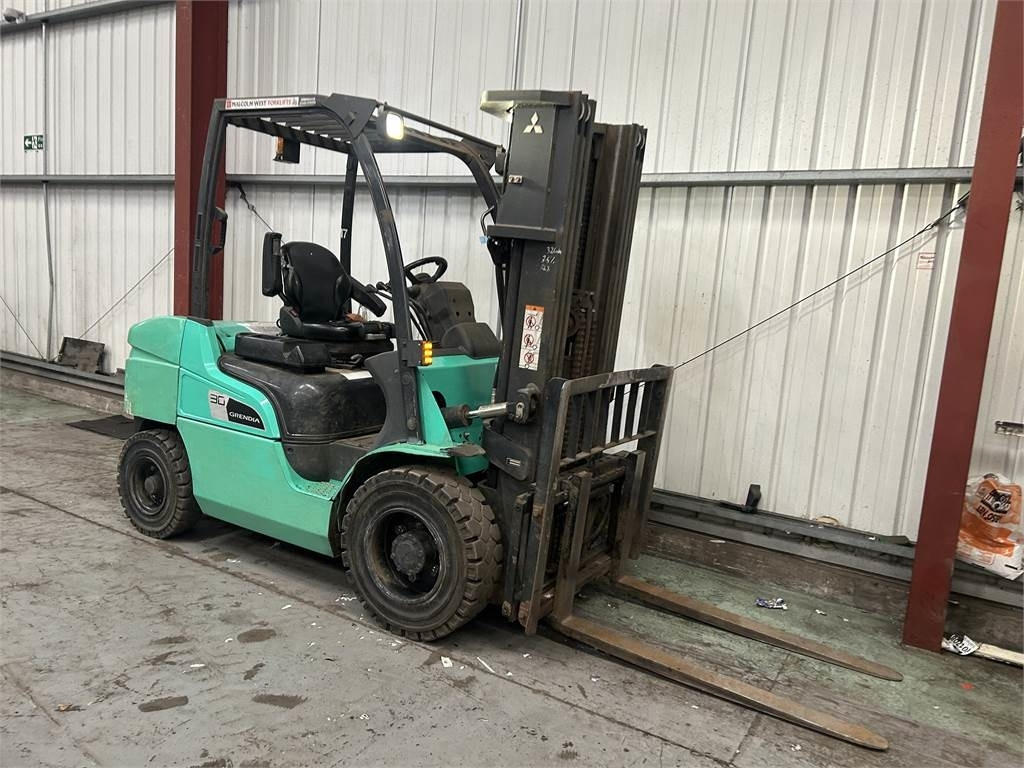 Mitsubishi FD30NT - 柴油叉车:图4 Mitsubishi FD30NT - 柴油叉车:图4