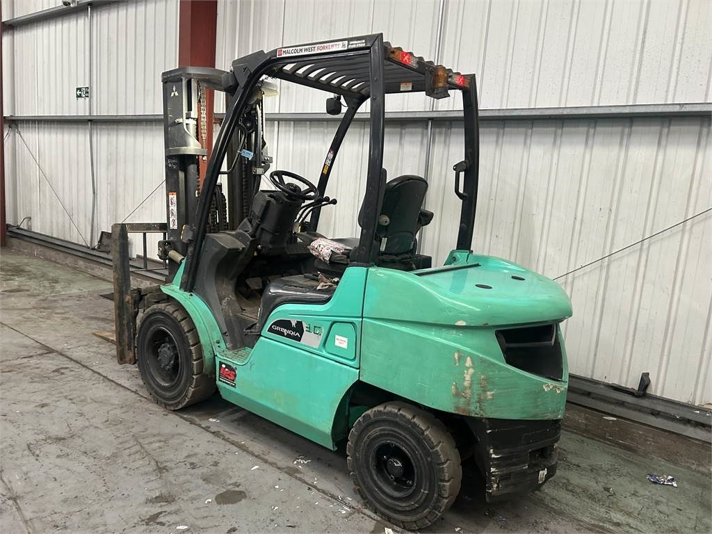 Mitsubishi FD30NT - 柴油叉车:图3 Mitsubishi FD30NT - 柴油叉车:图3