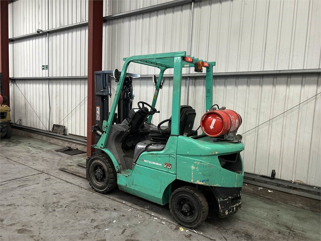 Mitsubishi FG25NT - 液化石油气叉车:图3 Mitsubishi FG25NT - 液化石油气叉车:图3