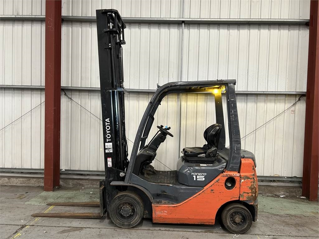 Toyota 02-8FDF15 - 柴油叉车:图1 Toyota 02-8FDF15 - 柴油叉车:图1