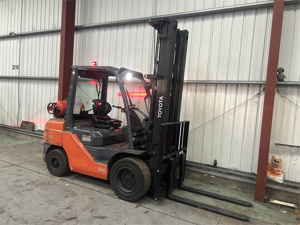 Toyota 02-8FGJF35 - 液化石油气叉车:图4 Toyota 02-8FGJF35 - 液化石油气叉车:图4