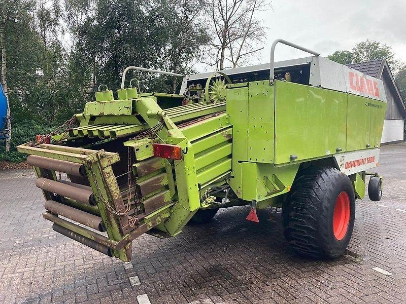 Claas Quadrant 1200 - 方形打包机:图5 Claas Quadrant 1200 - 方形打包机:图5