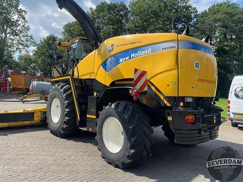 New Holland FR 9090 - 农业机械:图3 New Holland FR 9090 - 农业机械:图3