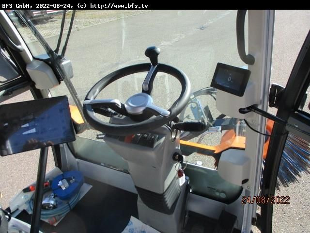 CityCat 2020 XL CityCat V20 mit 3 Besensystem - 道路清扫机:图4 CityCat 2020 XL CityCat V20 mit 3 Besensystem - 道路清扫机:图4
