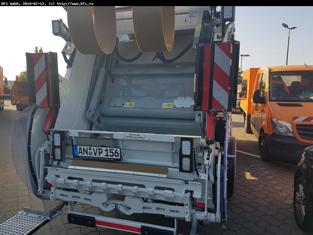 FUSO Canter 9C18 AMT 4x2 HS HL 8,5 t Olympus M - 垃圾车:图4 FUSO Canter 9C18 AMT 4x2 HS HL 8,5 t Olympus M - 垃圾车:图4